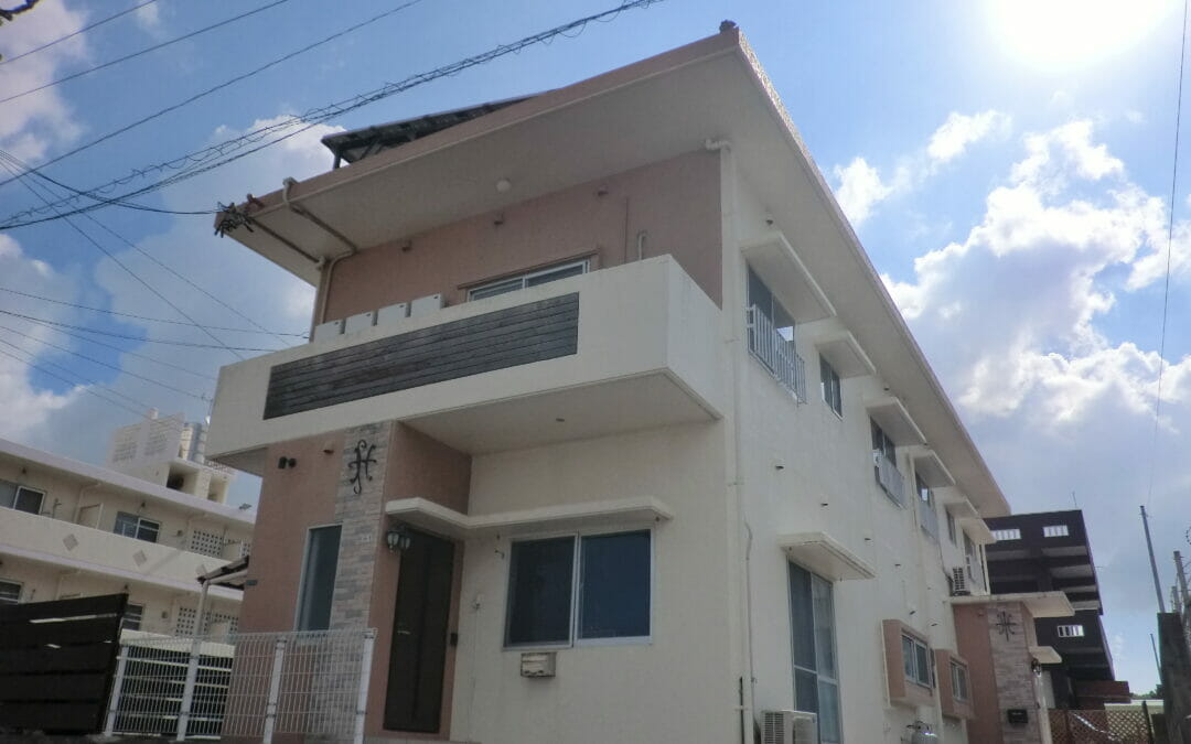 Side by side duplex near KAB gate 3 *Available in February