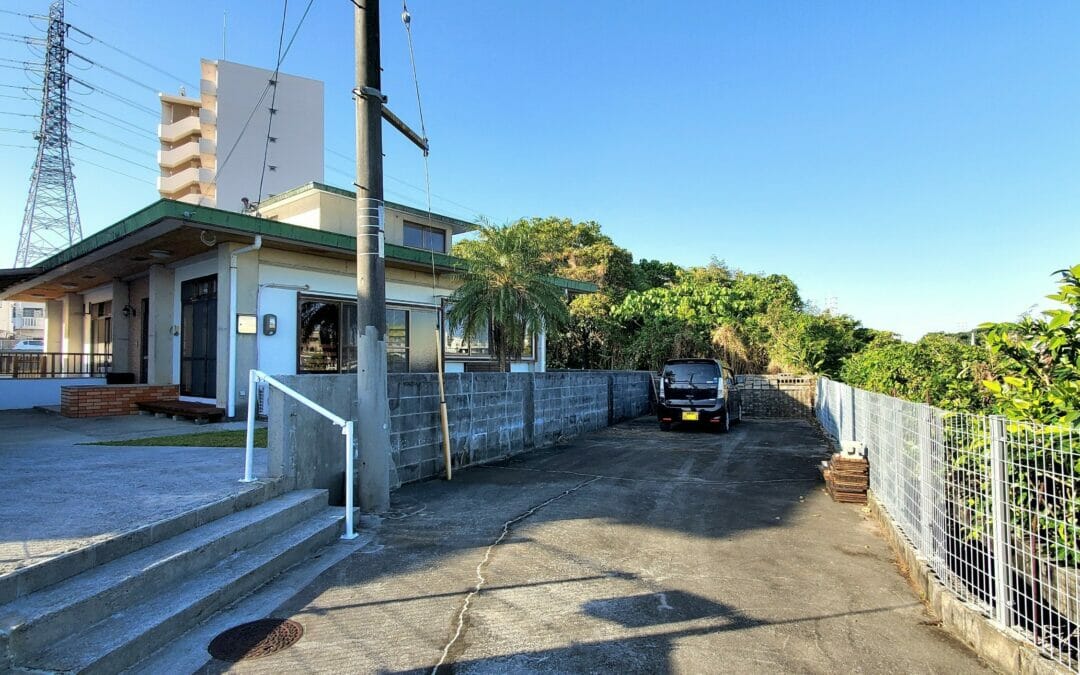 1 story single house near Kadena gate 3 and Camp Courtney