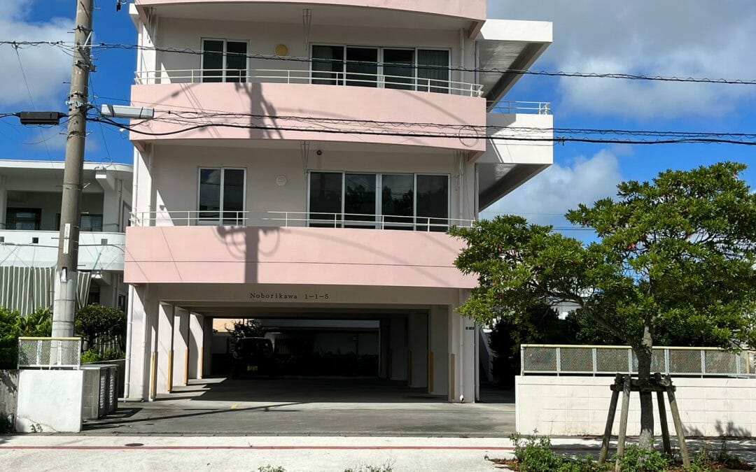 Near Kadena APT in Convenient area